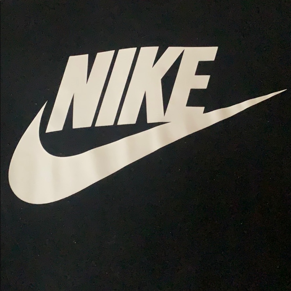 nike tee